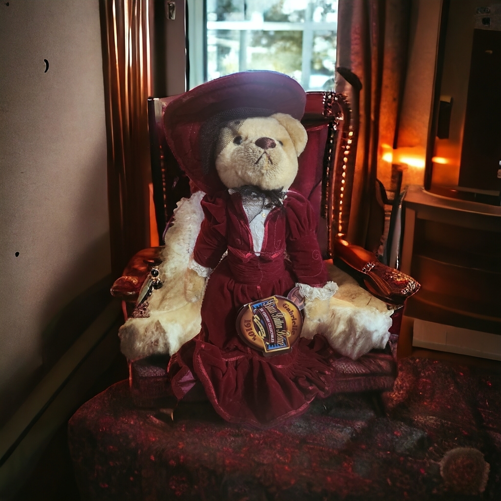 Brass Button Bears collectible "Gabrielle"